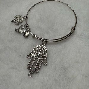 Source Unknown Silver Hamsa Charm Bracelet